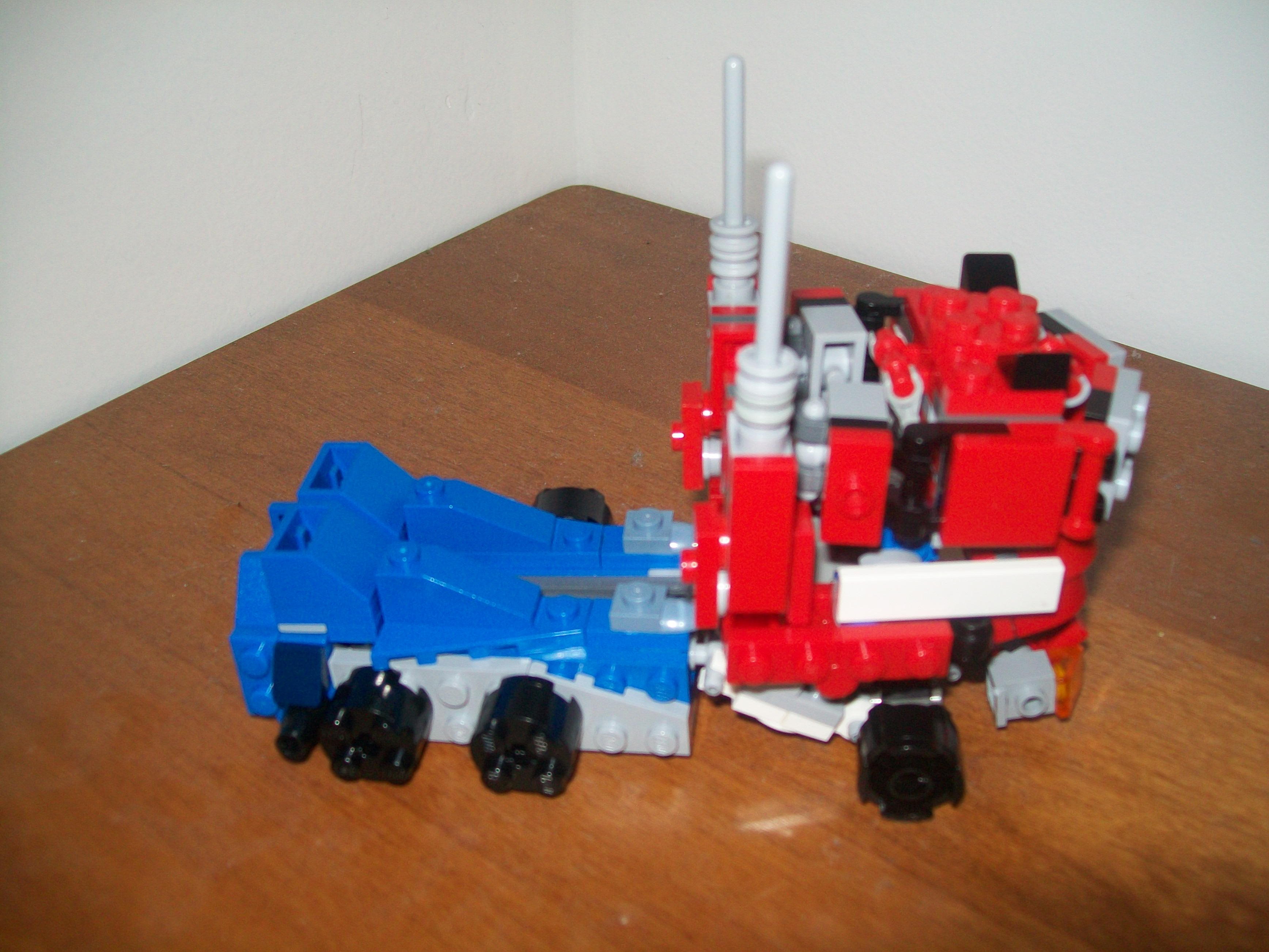 optimusprime_007.jpg