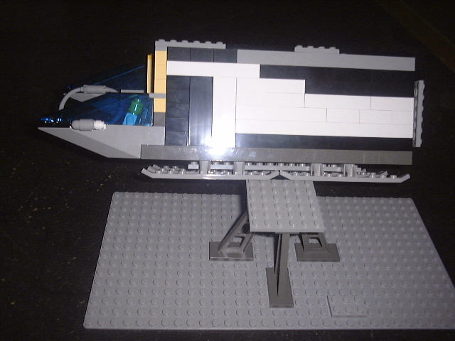 07_utility_dropship_other_side.jpg