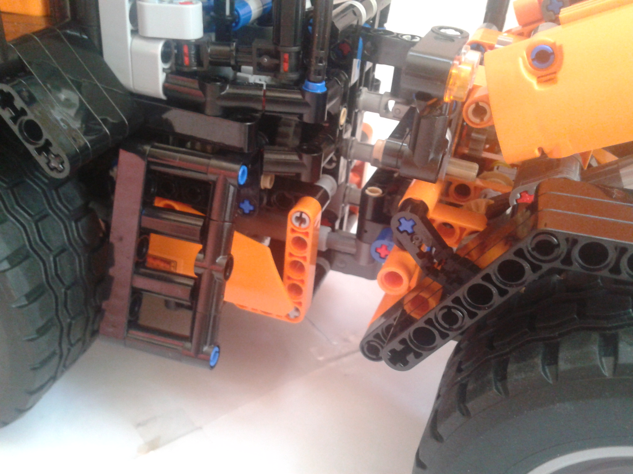 hitachi_zw_310__12.jpg