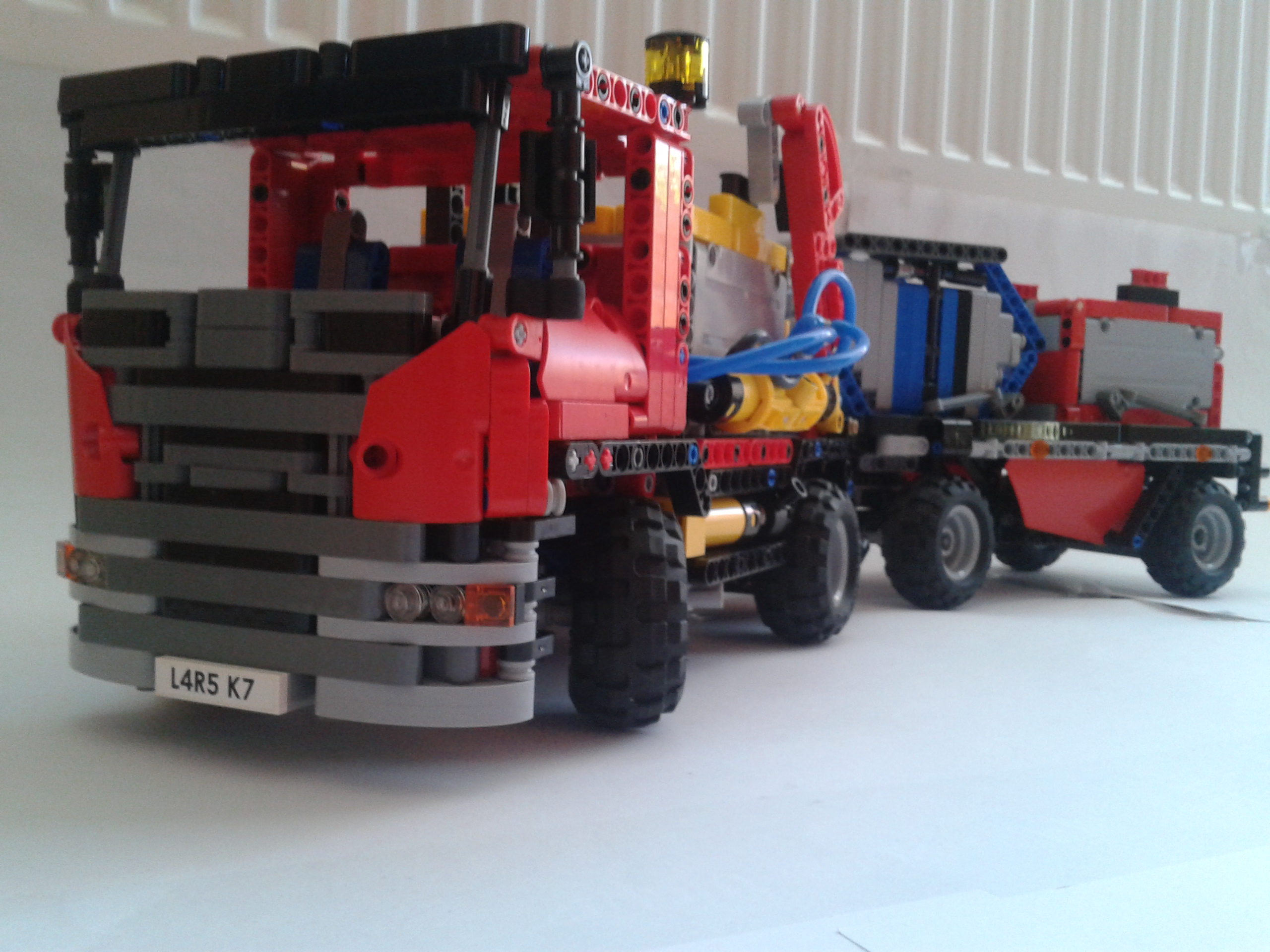 scania-p270-4.jpg
