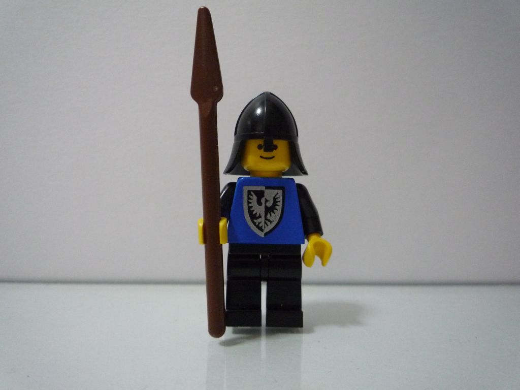 6011_minifig.jpg
