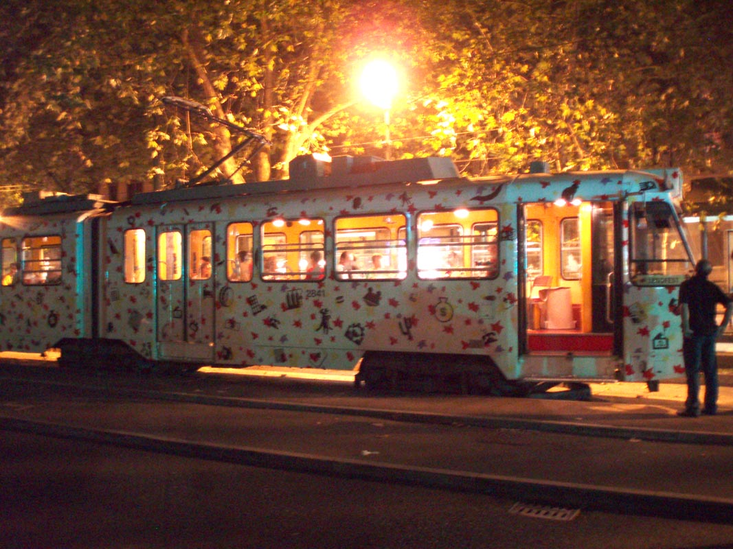 tram1at800.jpg