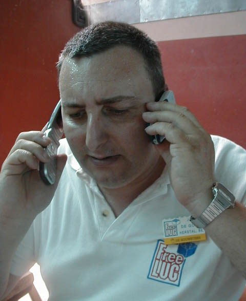 belugphone.jpg