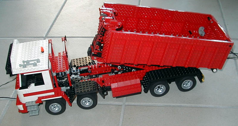 hooklift2.jpg