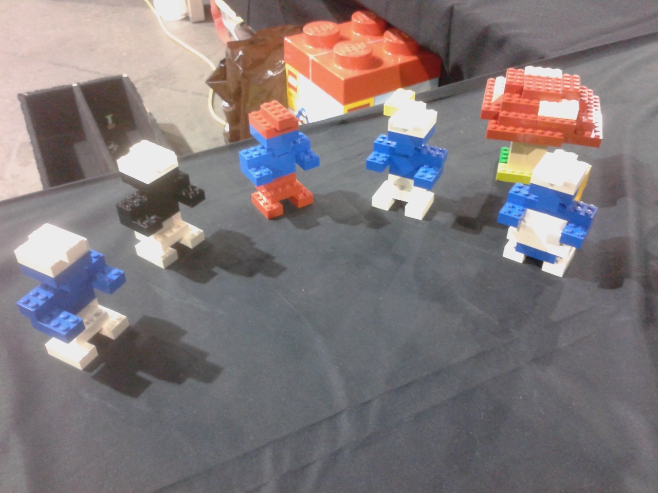 2x4-smurfs-1.jpg