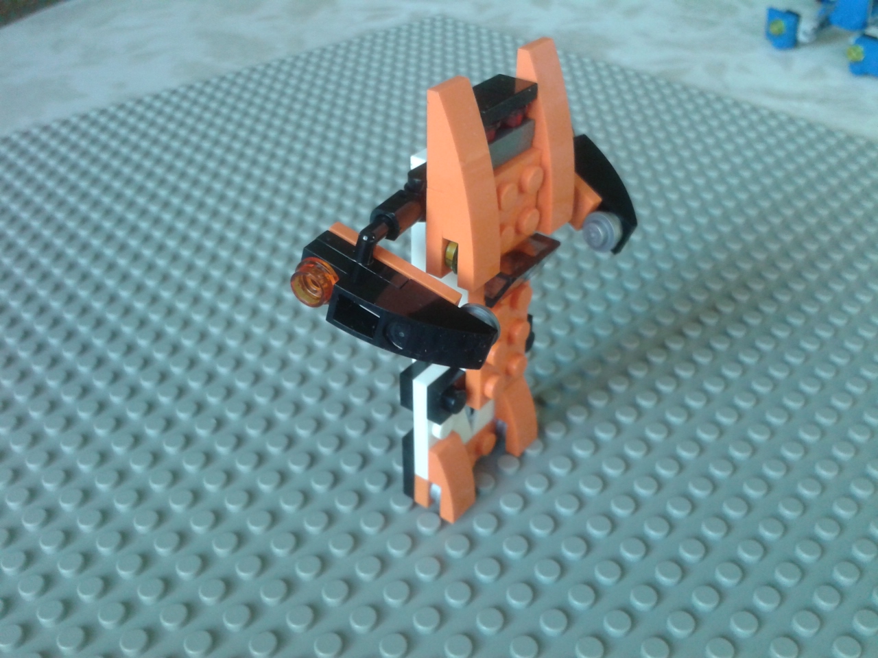 mocs-31028-04.jpg