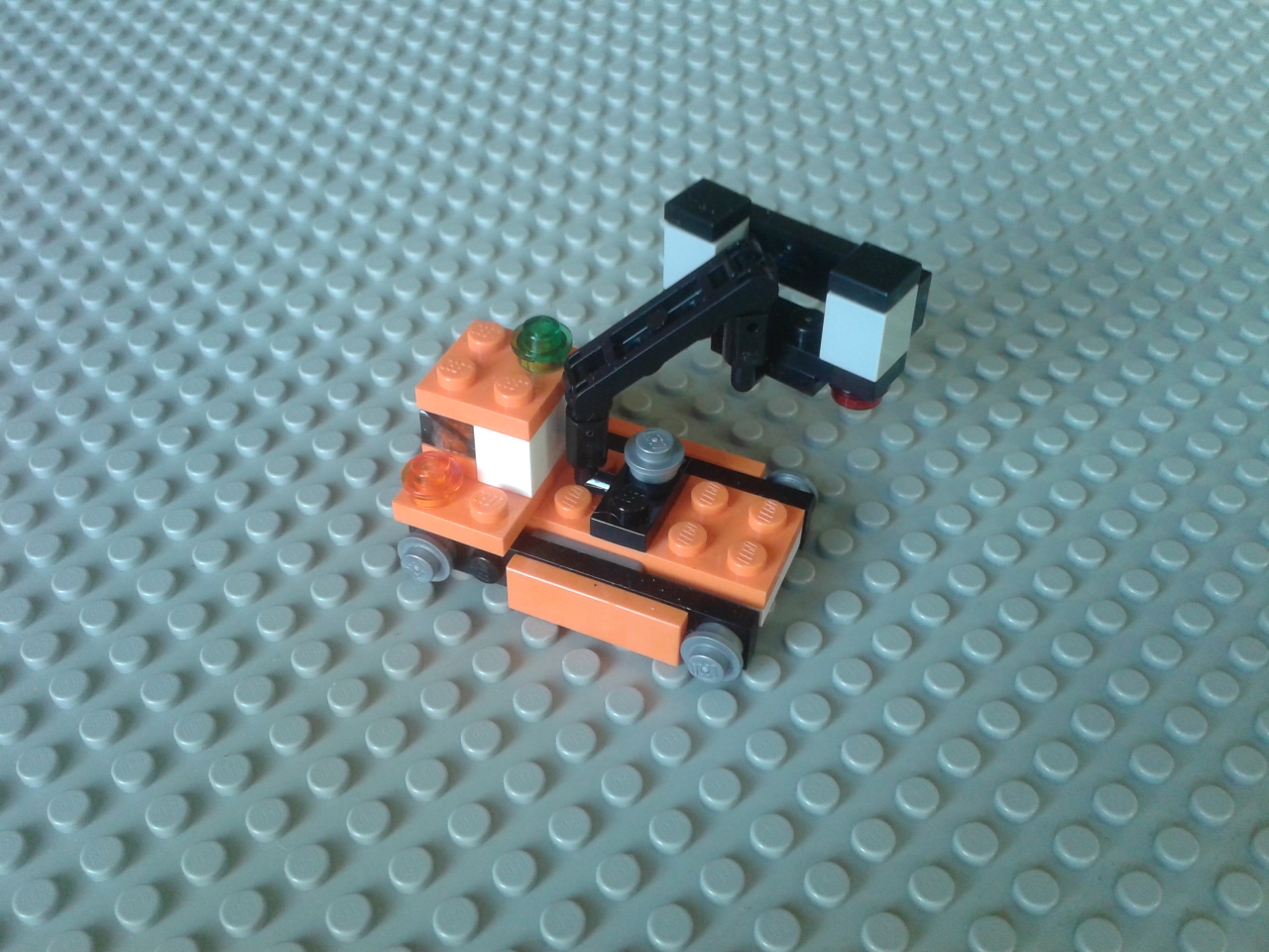 mocs-31028-07.jpg