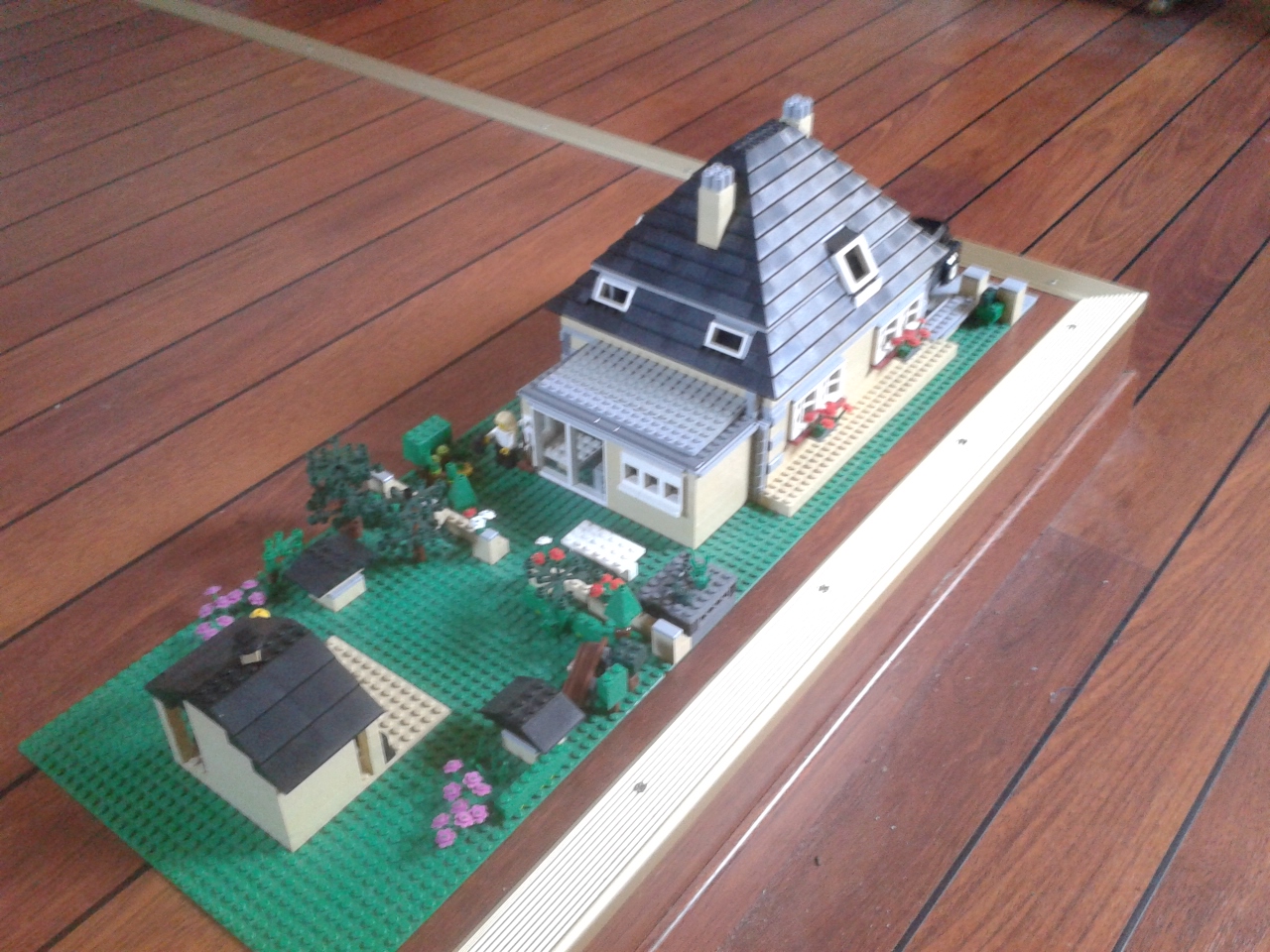 myhouse-v1-02.jpg