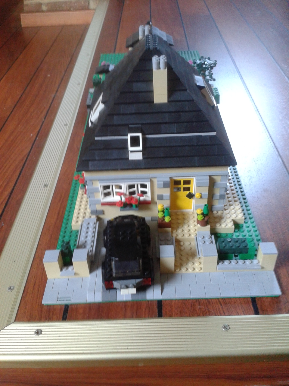 myhouse-v1-04.jpg