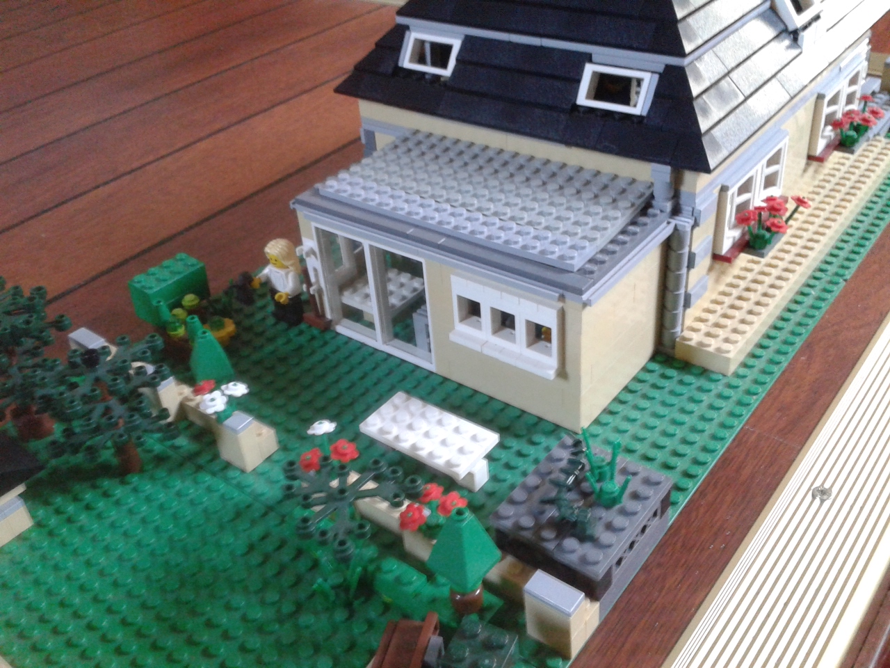 myhouse-v1-06.jpg