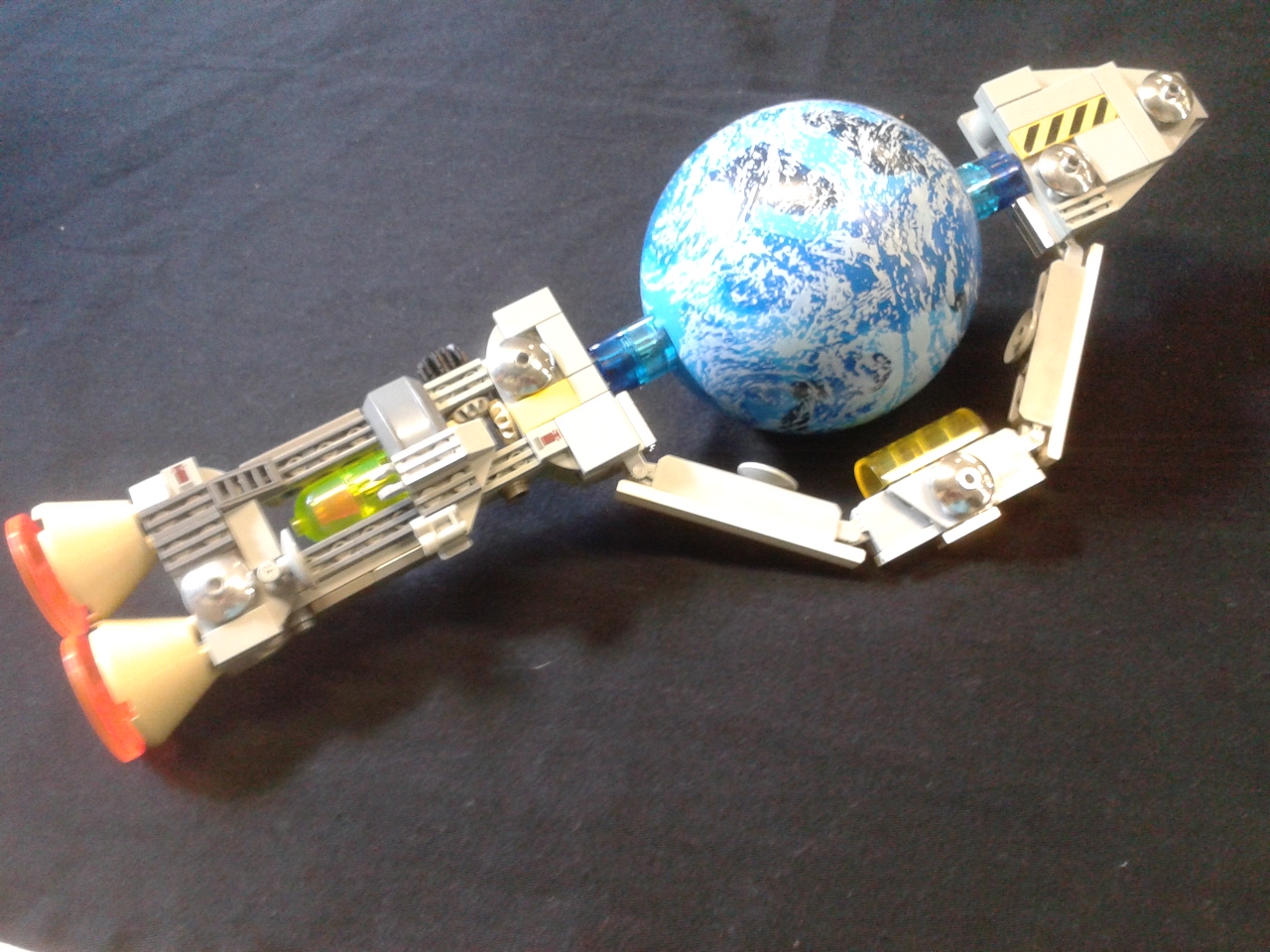 planetships-03.jpg
