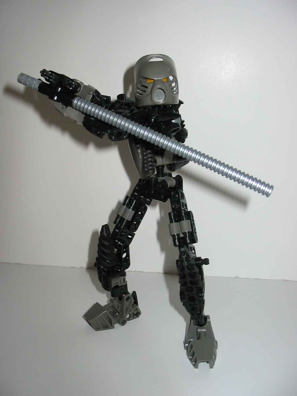krakua_web_brickshelf_defense.jpg