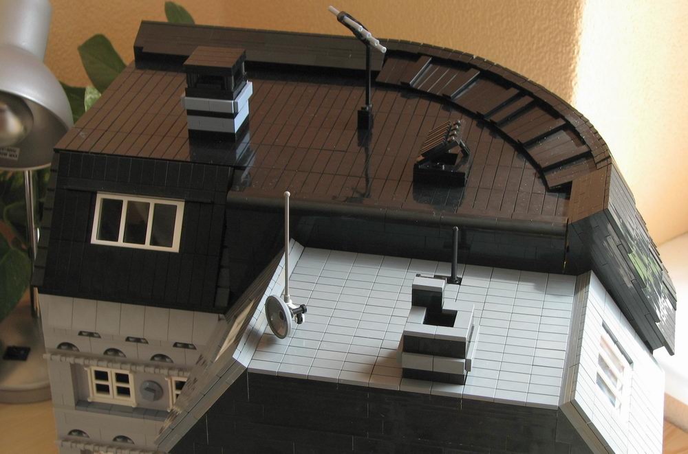 08-_roof_3.jpg