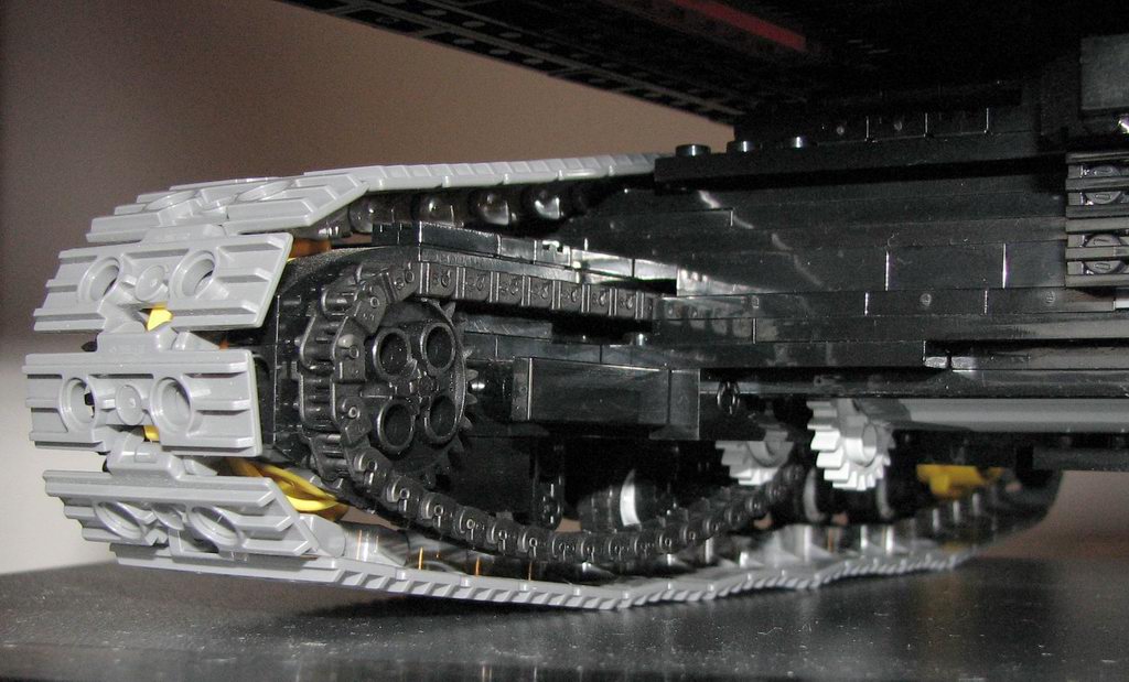 09_drive_chain_just_like_the_real_thing.jpg