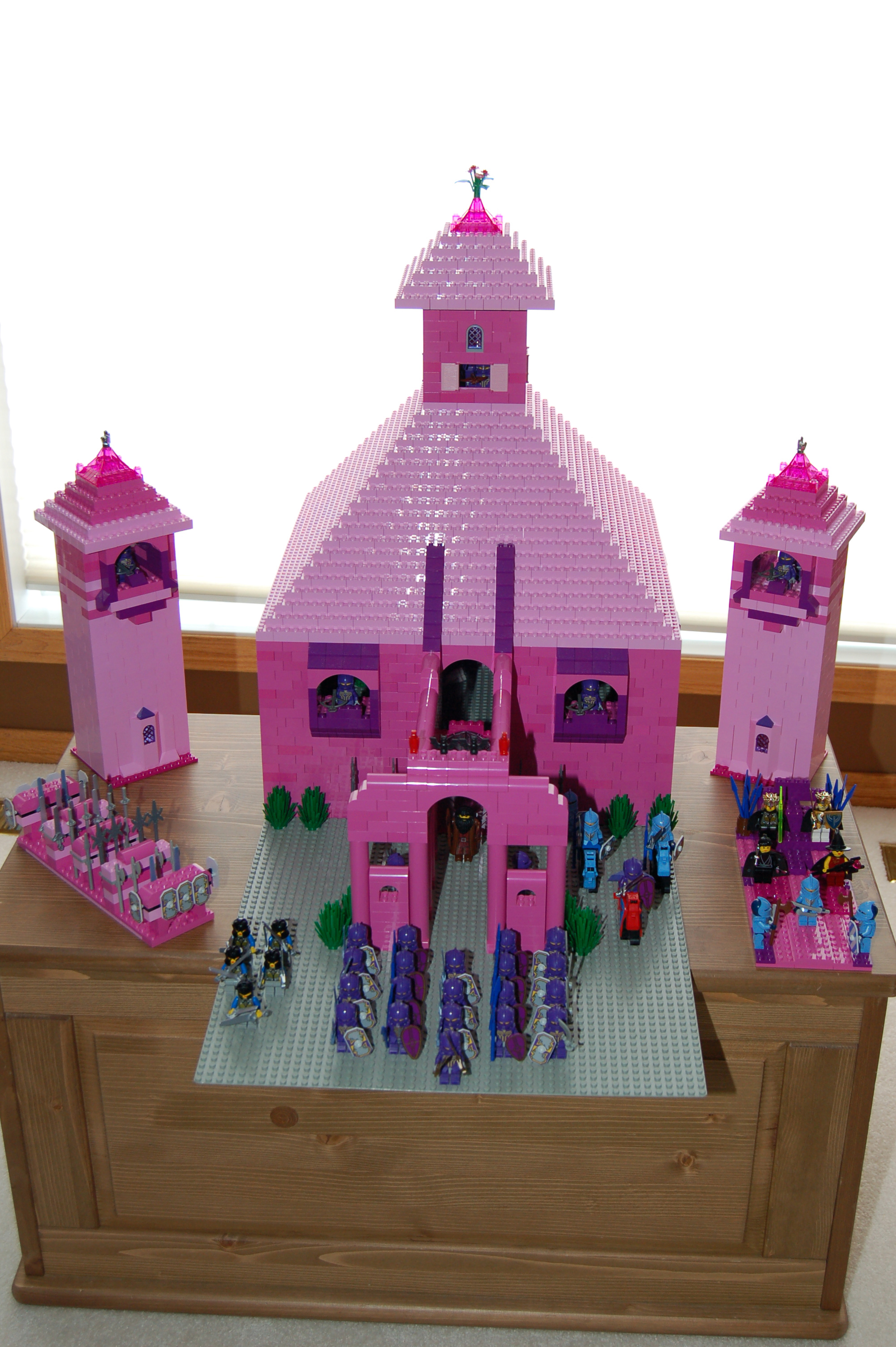 girl_castle_front_2.jpg