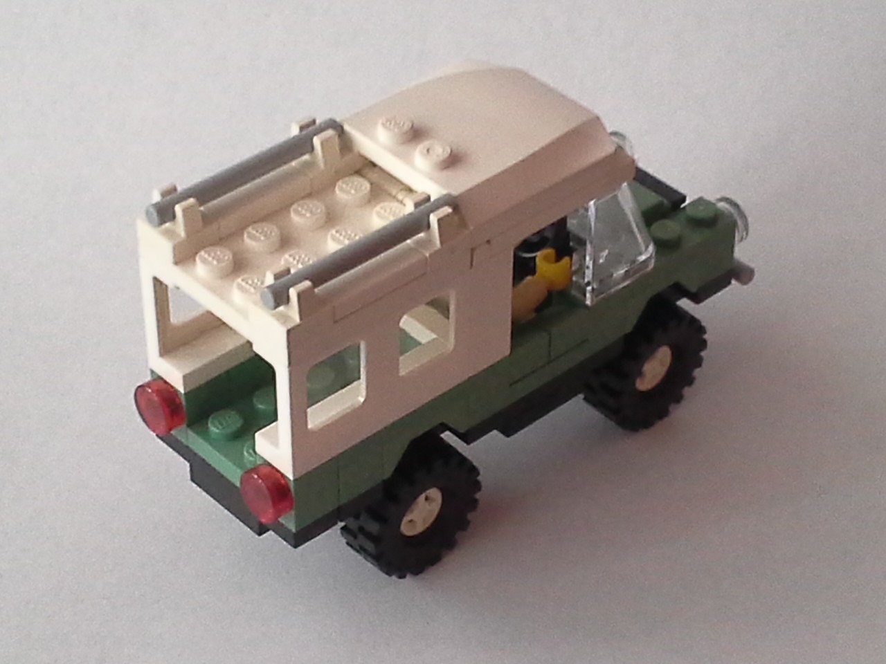 landrover4.jpg
