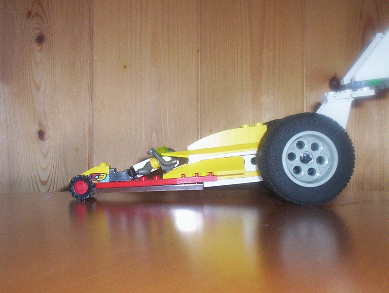 my_lego_dragster_003.jpg