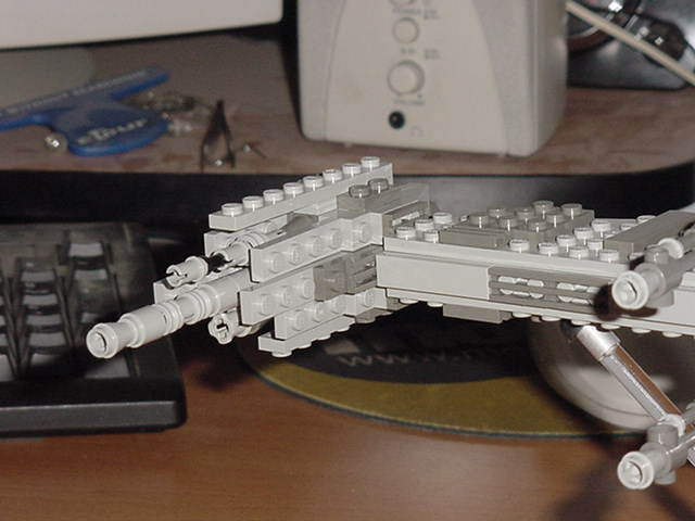 4.0-b-wing-main-cannon.jpg
