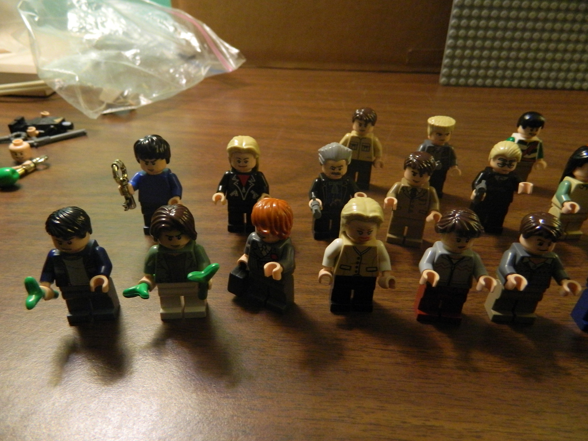 bates_motel_minfigures_1.jpg