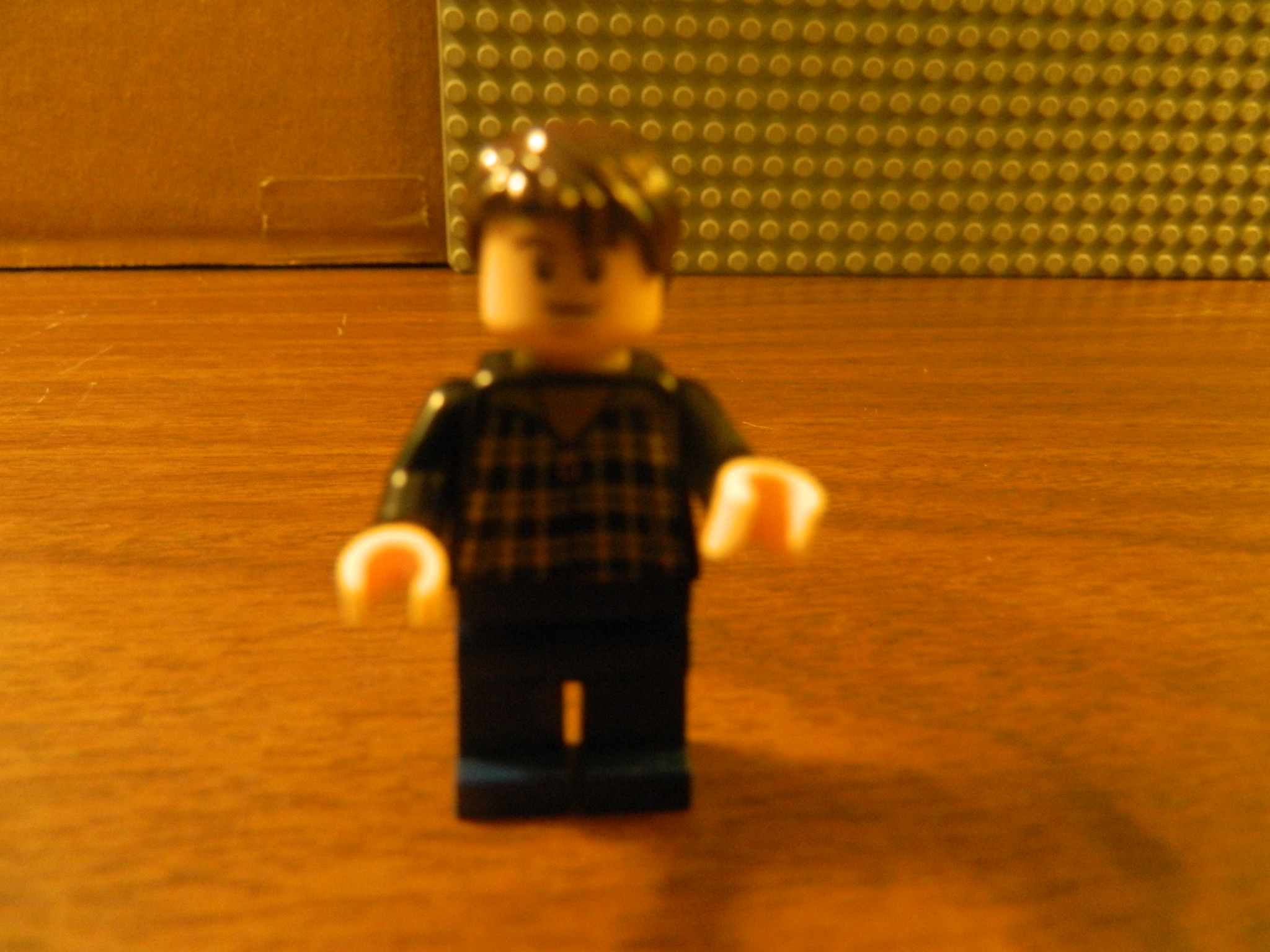 norman_bates_black_button_up_shirt_minifigure_veiw_1.jpg