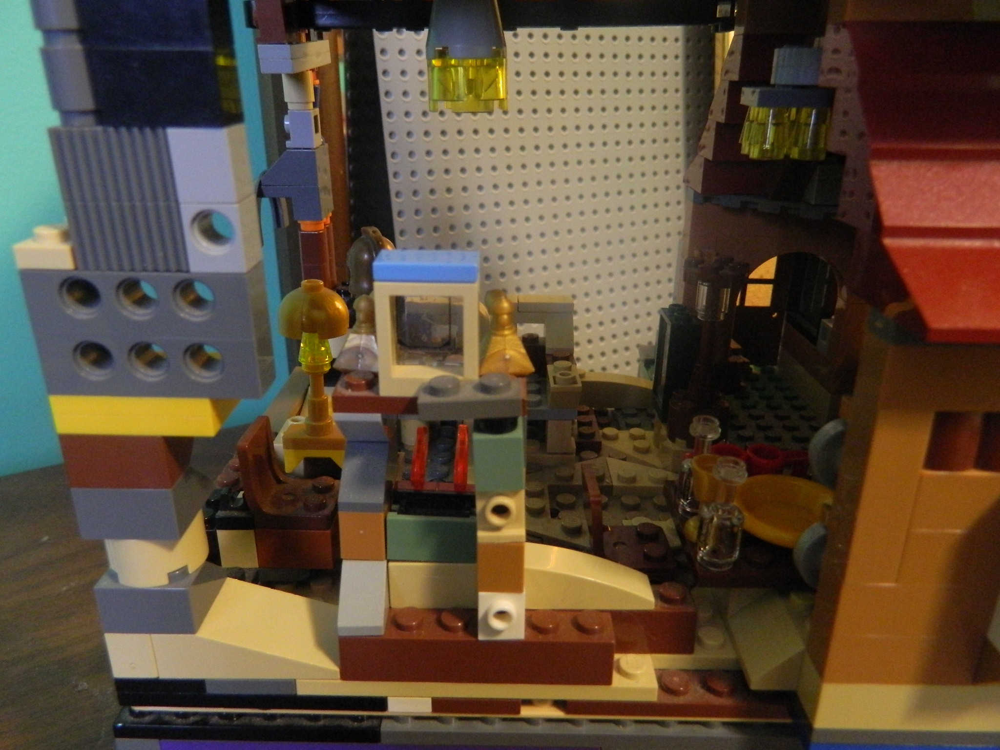 bates_house_living_room_veiw_2.jpg