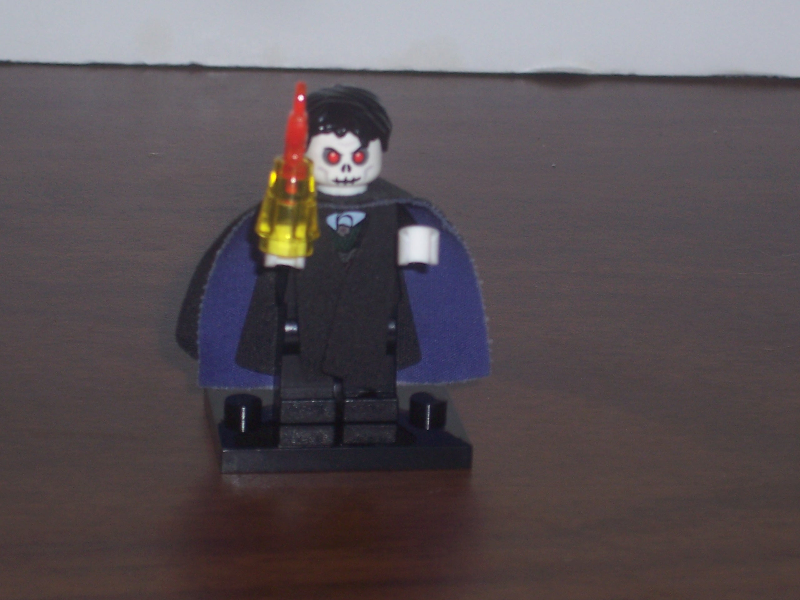 dracula_minifigure.jpg