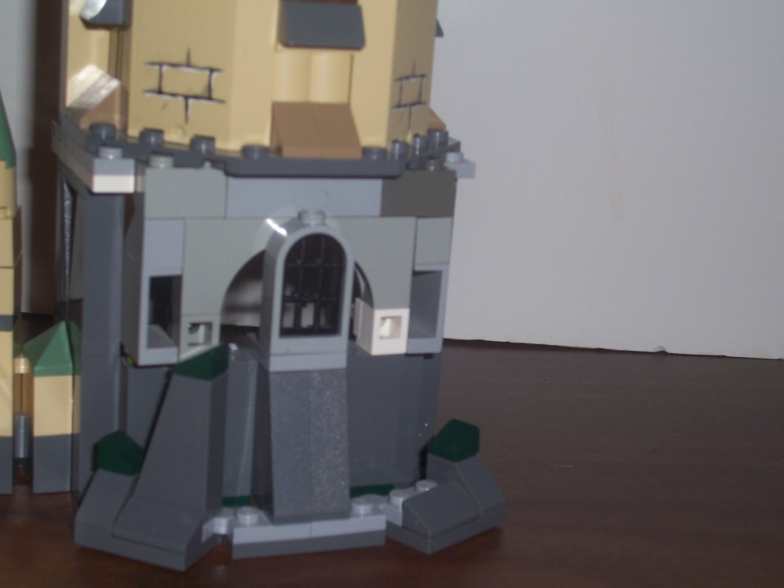 draculas_castle_dungeon_exterior_veiw_3.jpg