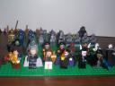 draculas_castle_minifigures.jpg