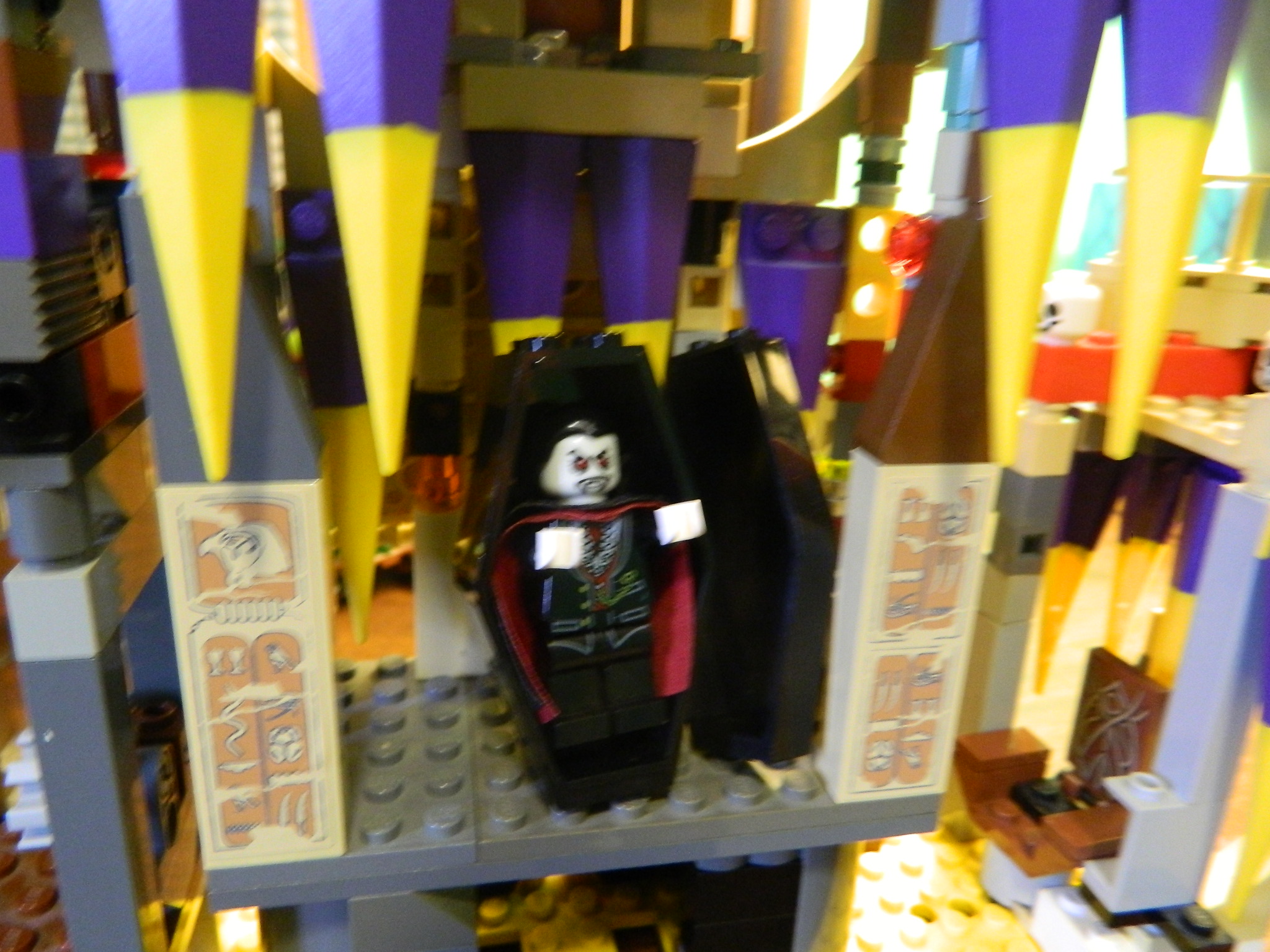 dracula_coming_out_of_coffin_veiw_1.jpg