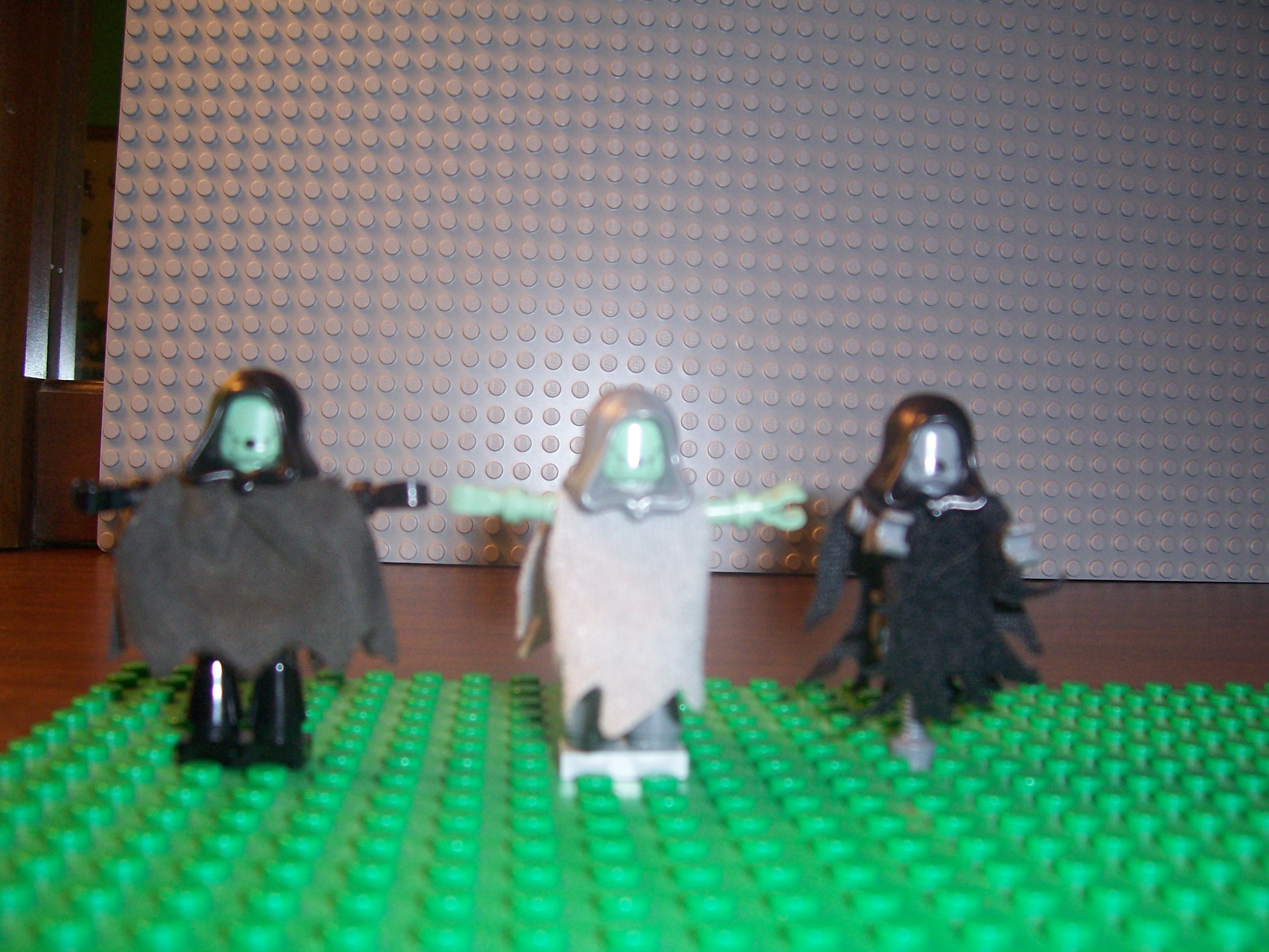 ghoul_zombie_minifigures.jpg