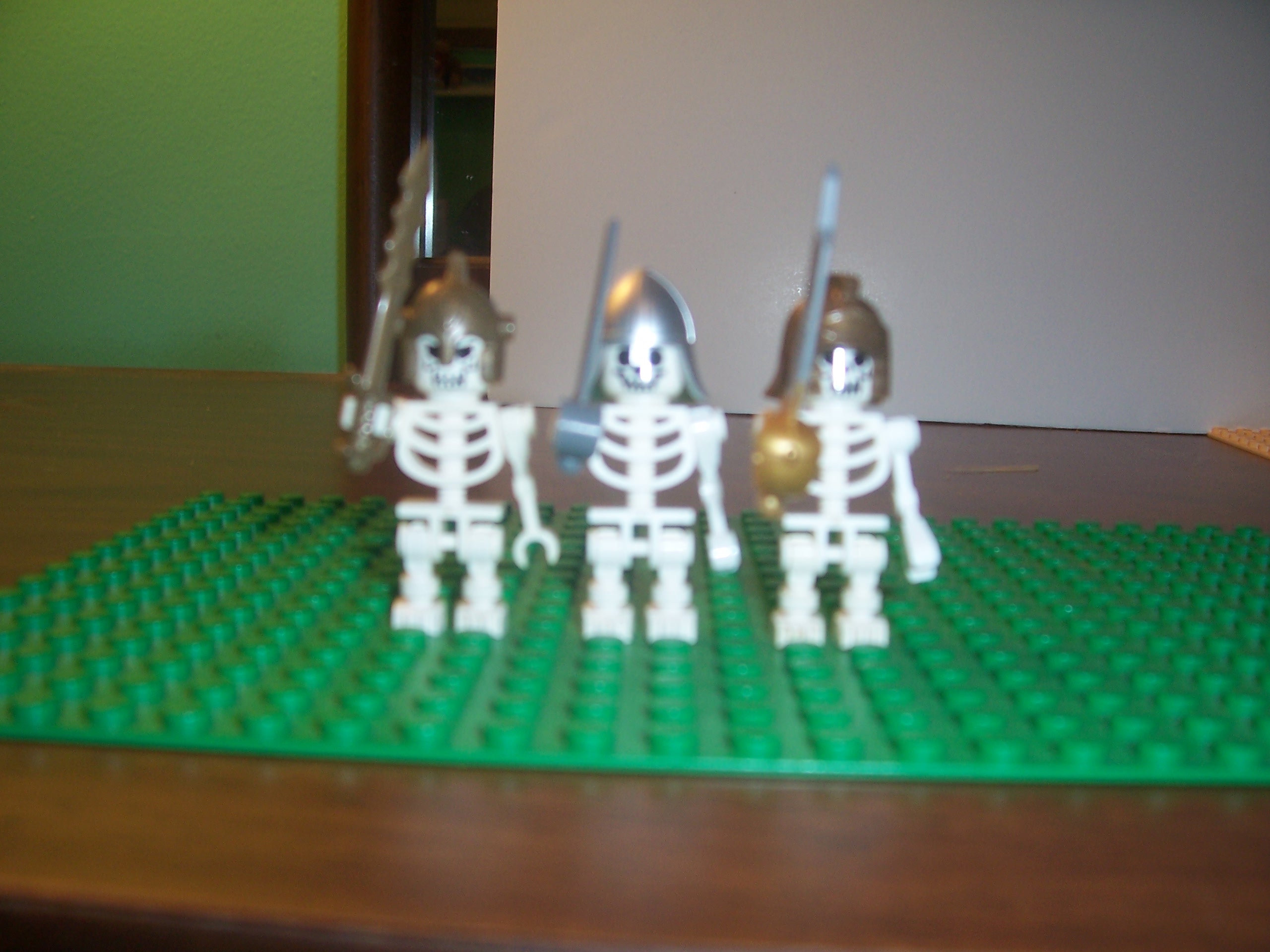 skeleton_minifigutres.jpg