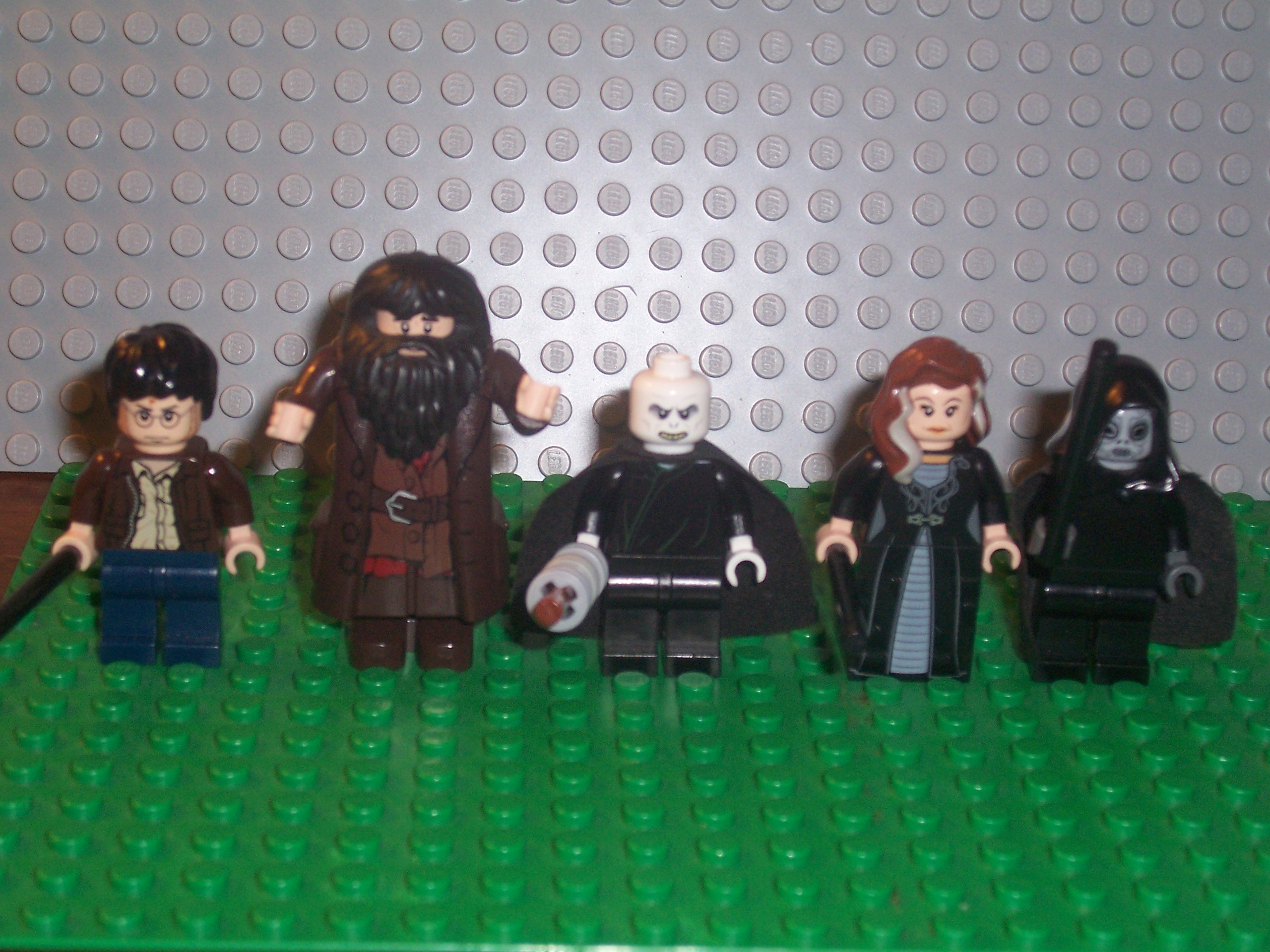 back_to_the_forest_minifigures.jpg