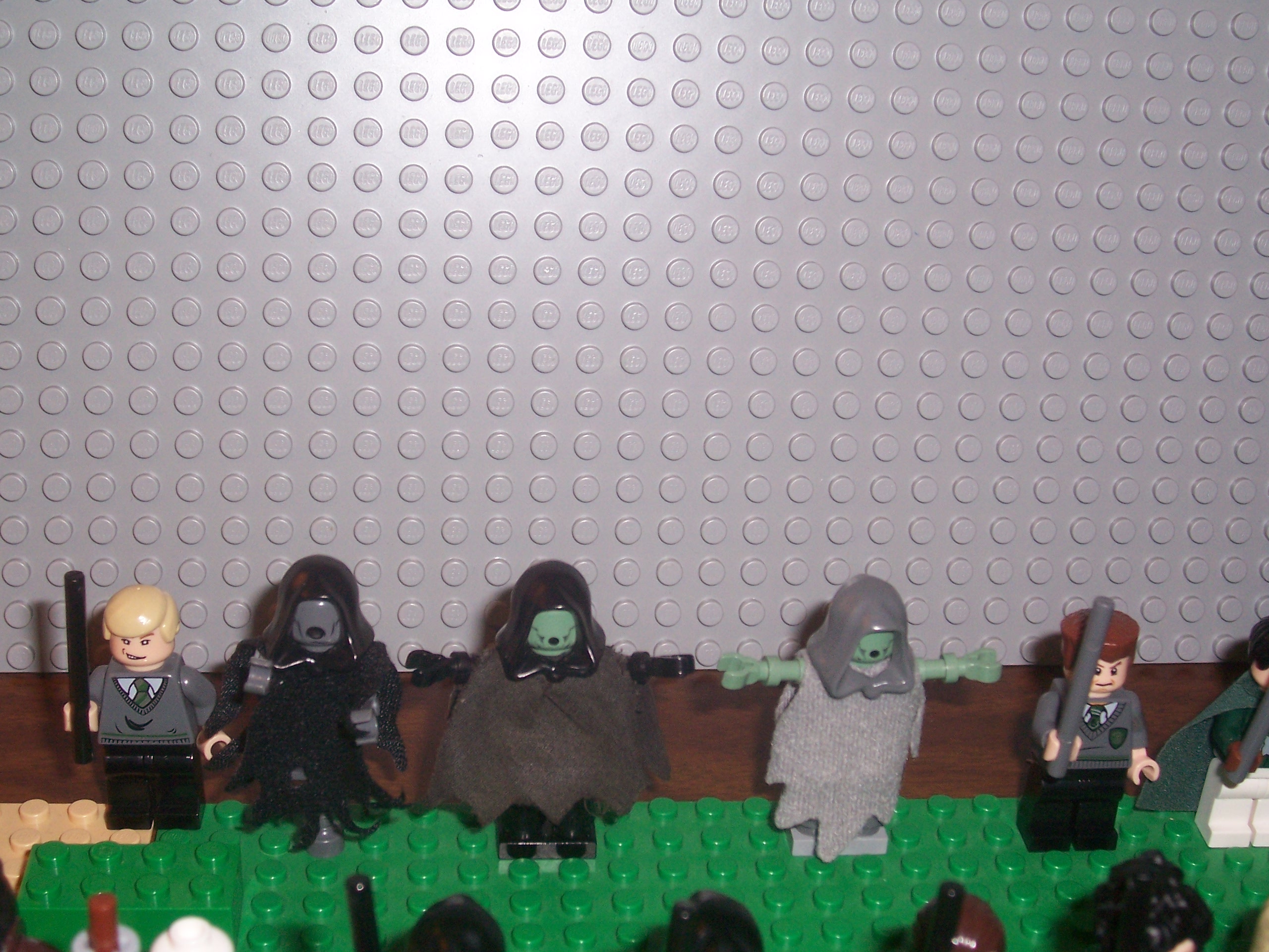 dementor_minifigure_closeups.jpg