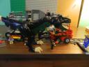 ian_malcolm_distracts_trex.jpg