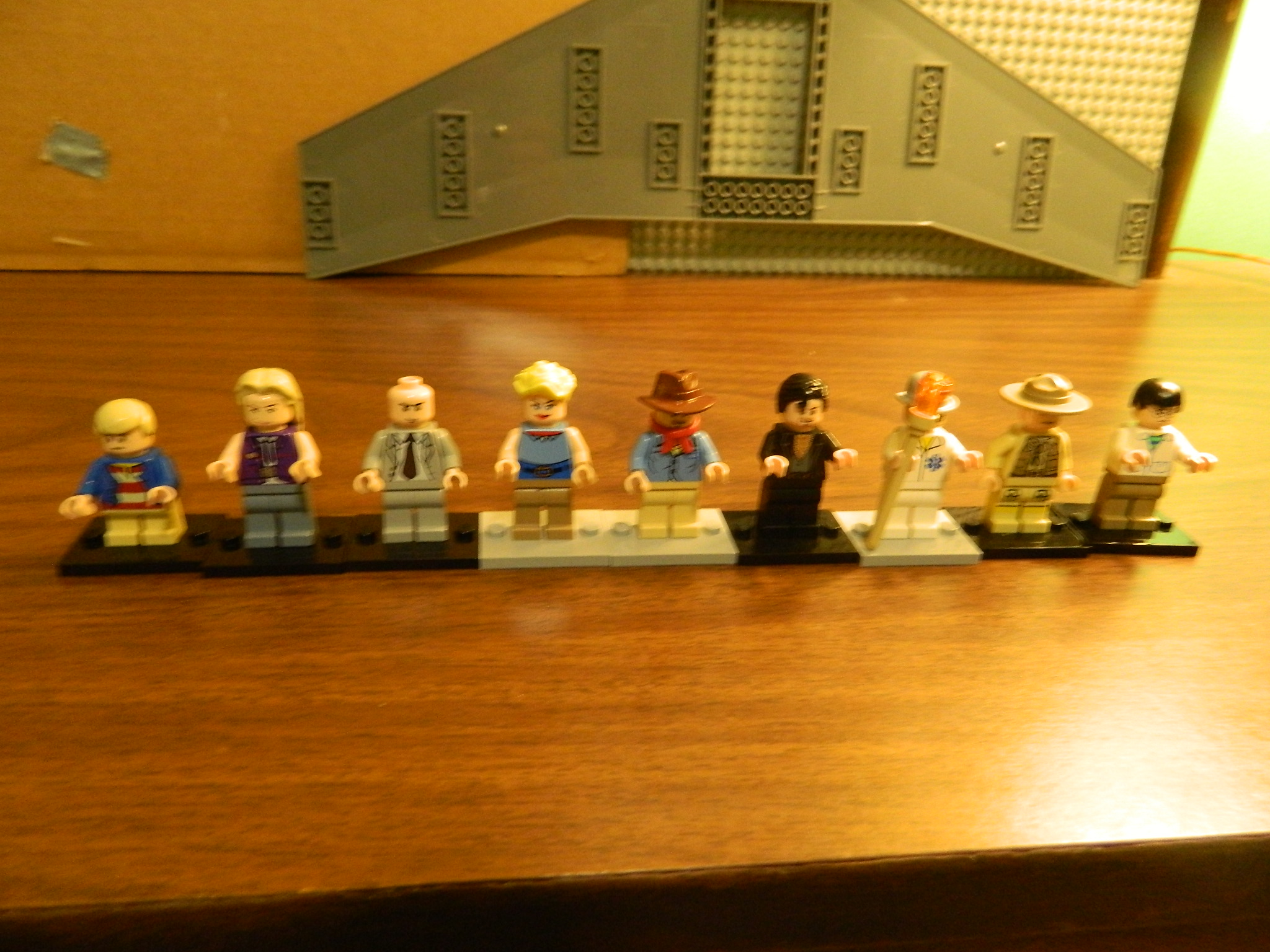 visitor_center_minifigures.jpg
