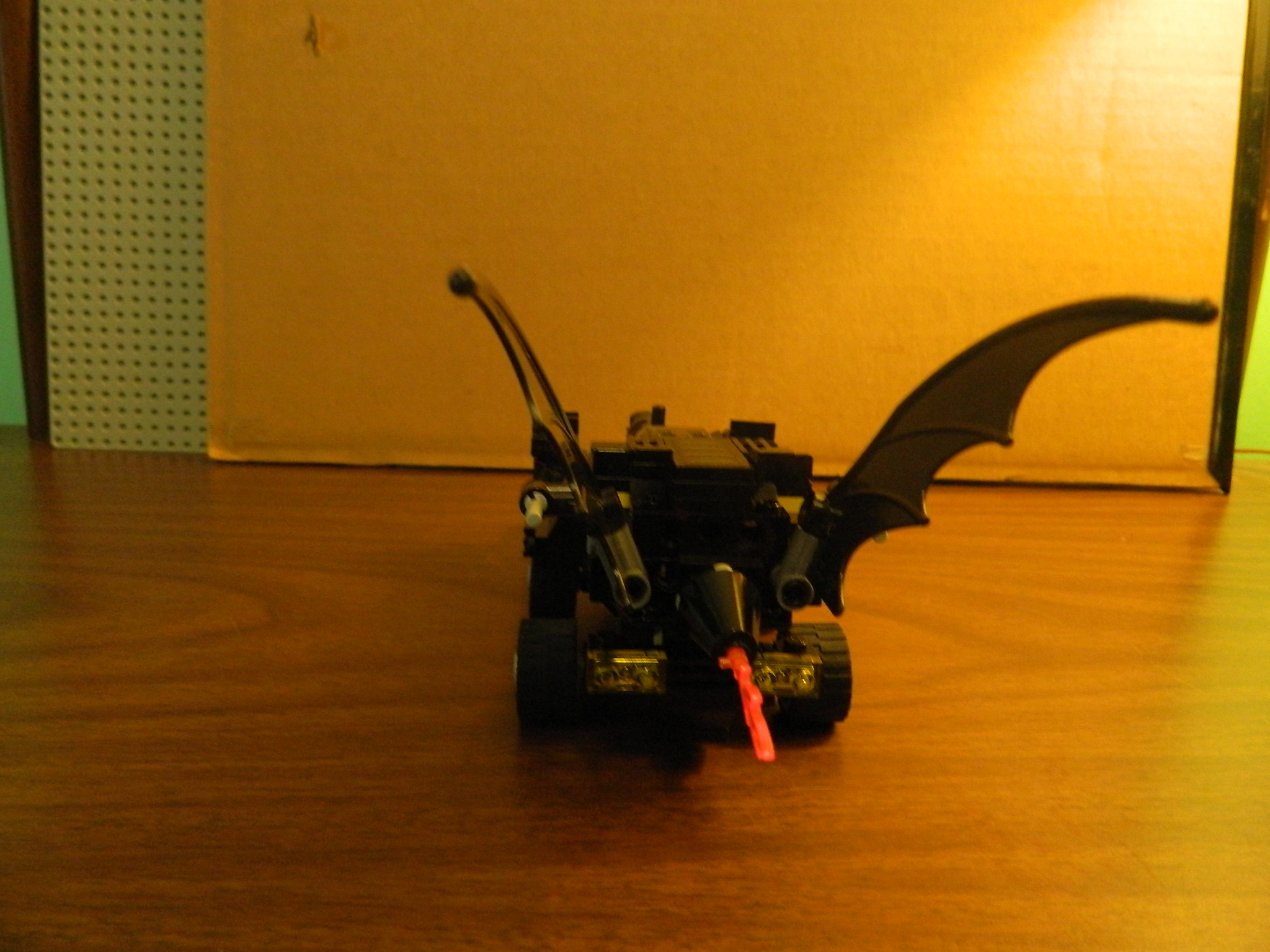 batmobile_back_veiw.jpg