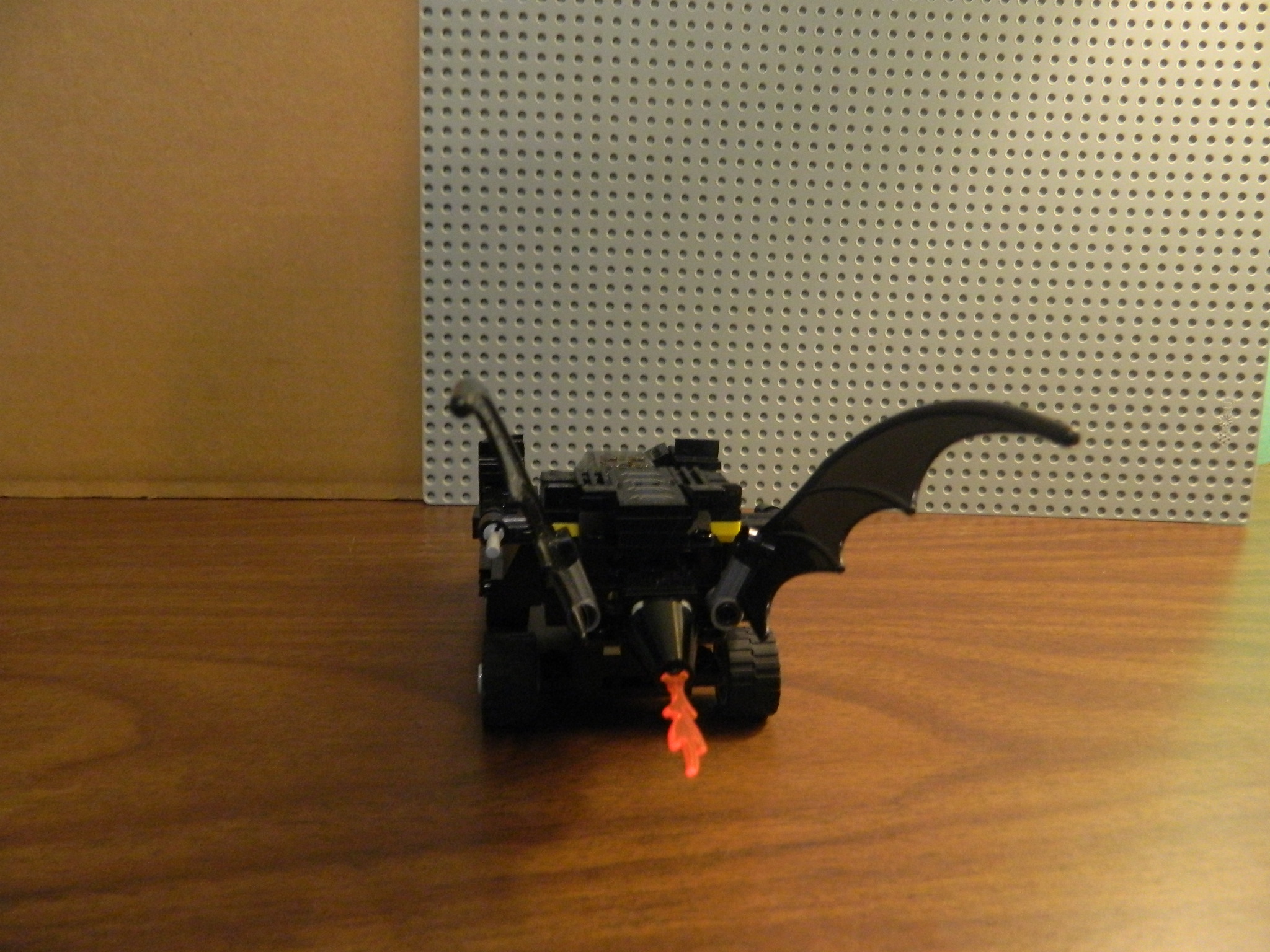 batman_returns_batmobile_back_veiw.jpg