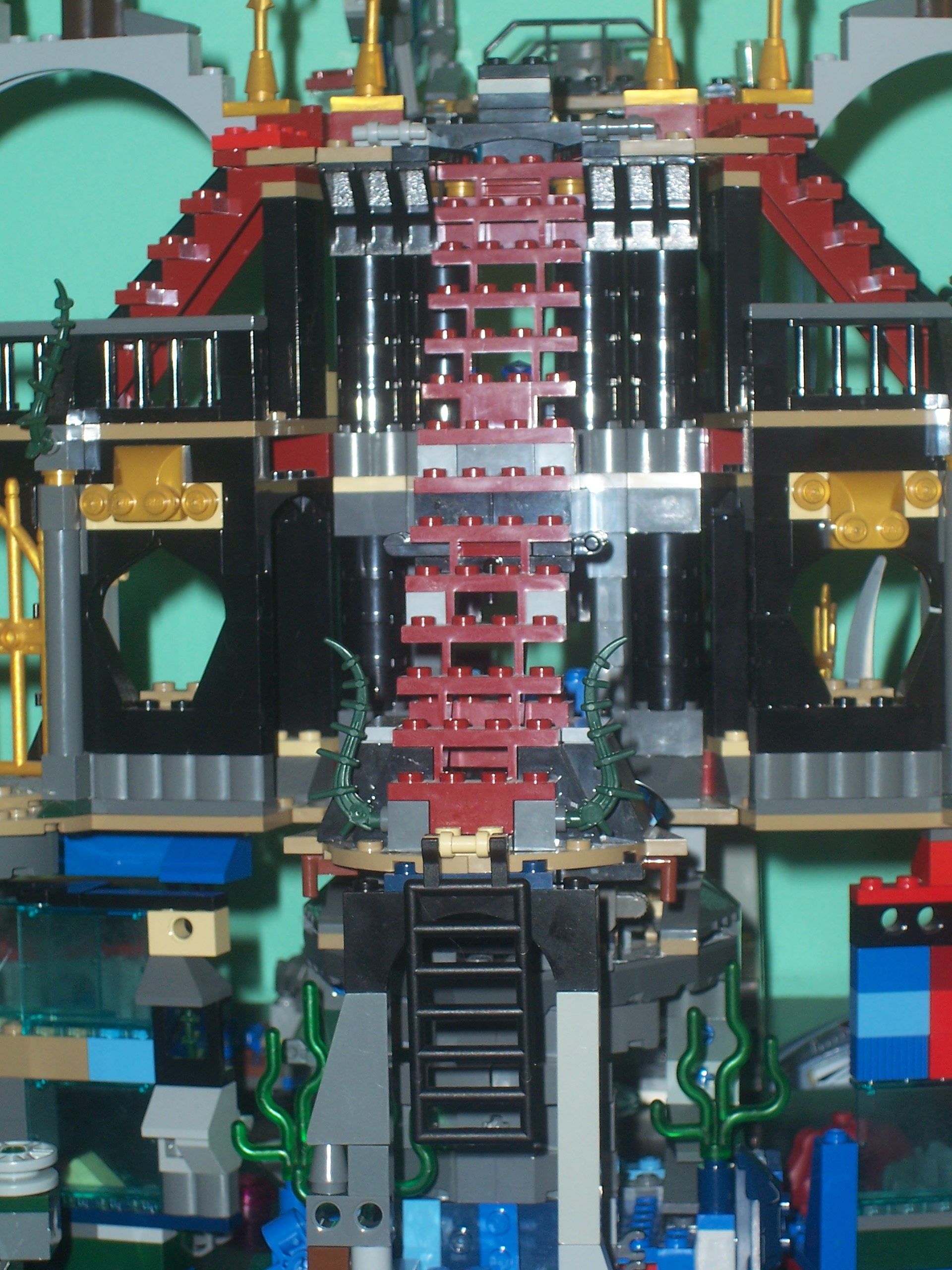 middle_area_of_the_dungeon_closeup_veiw_2.jpg