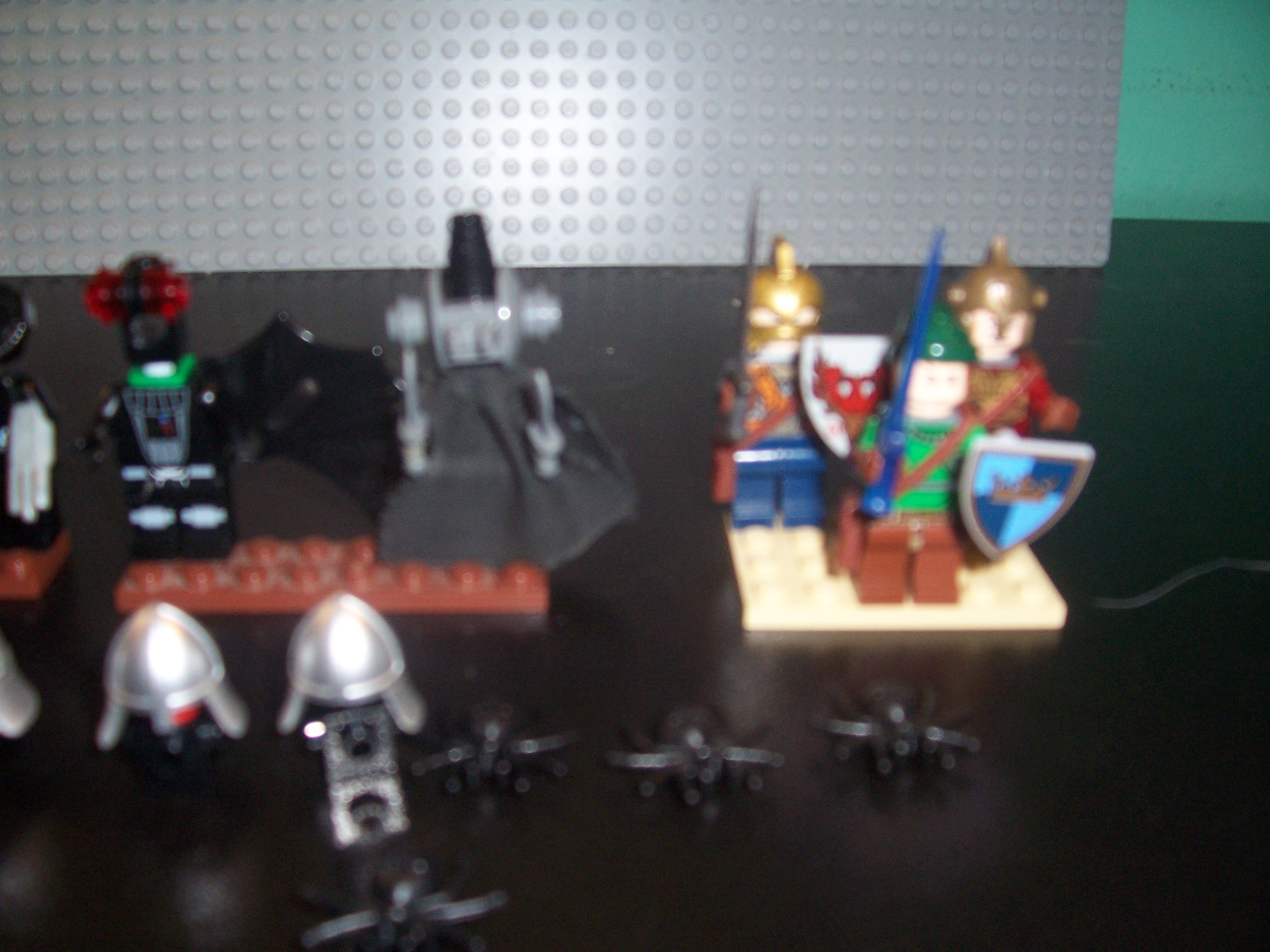 palace_of_twilight_minifigures_veiw_3.jpg