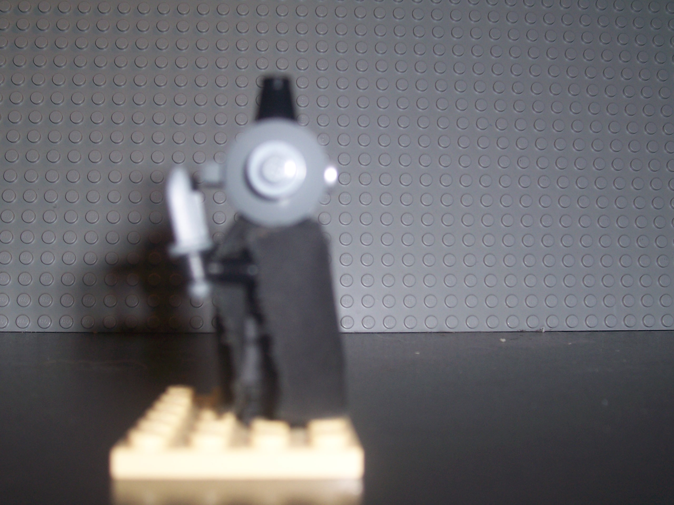 zant_minifigure_left_side_veiw.jpg