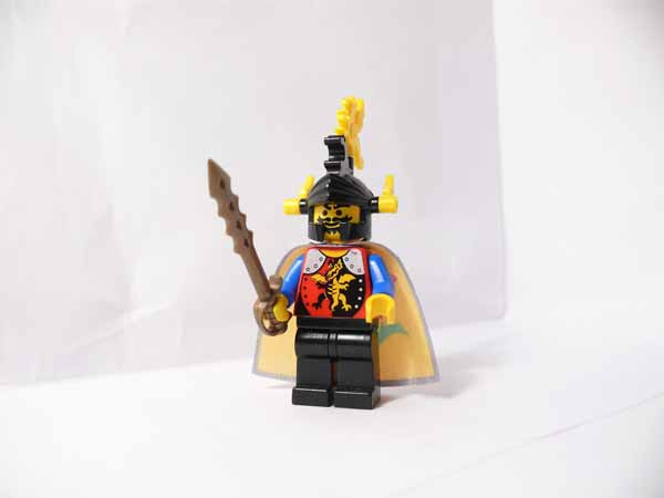 general_marcus_w_cape_front.jpg