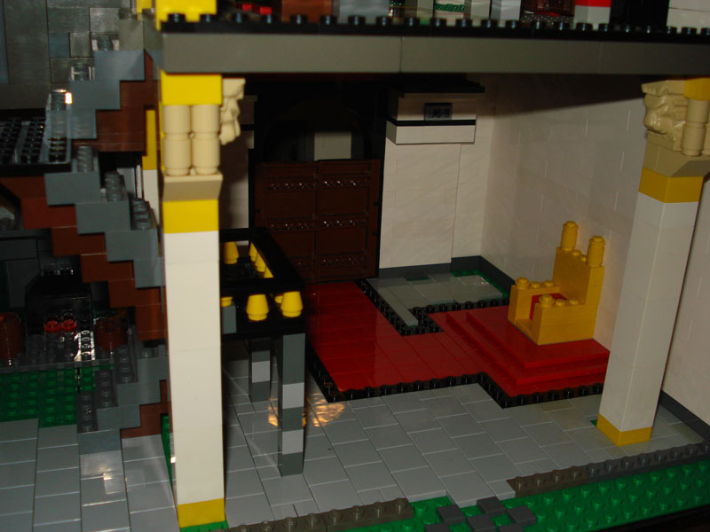 crown_castle_-_throne_hall.jpg