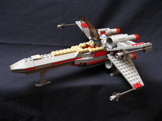 7140-x-wing-open.jpg