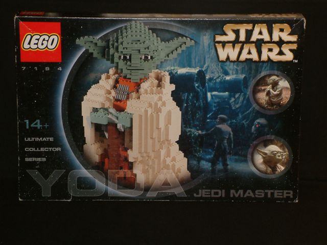 7194_yoda_box_front.jpg