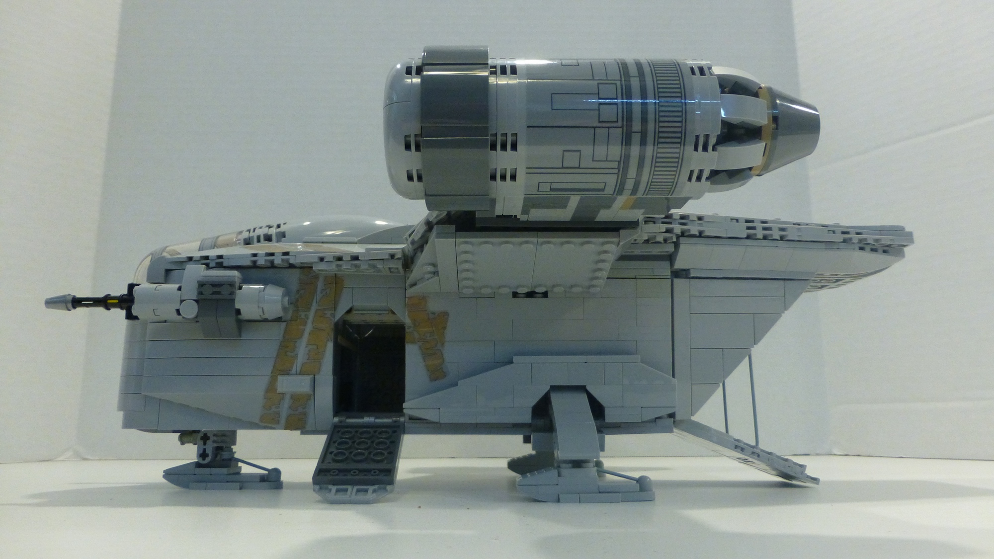 r9.jpg