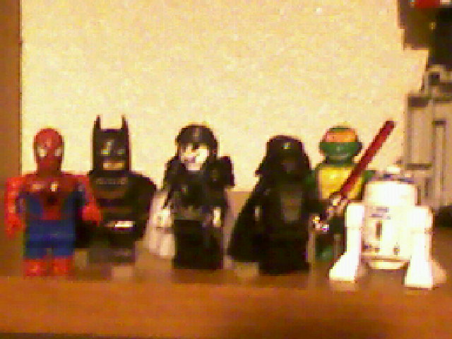 minifig_heroes.jpg