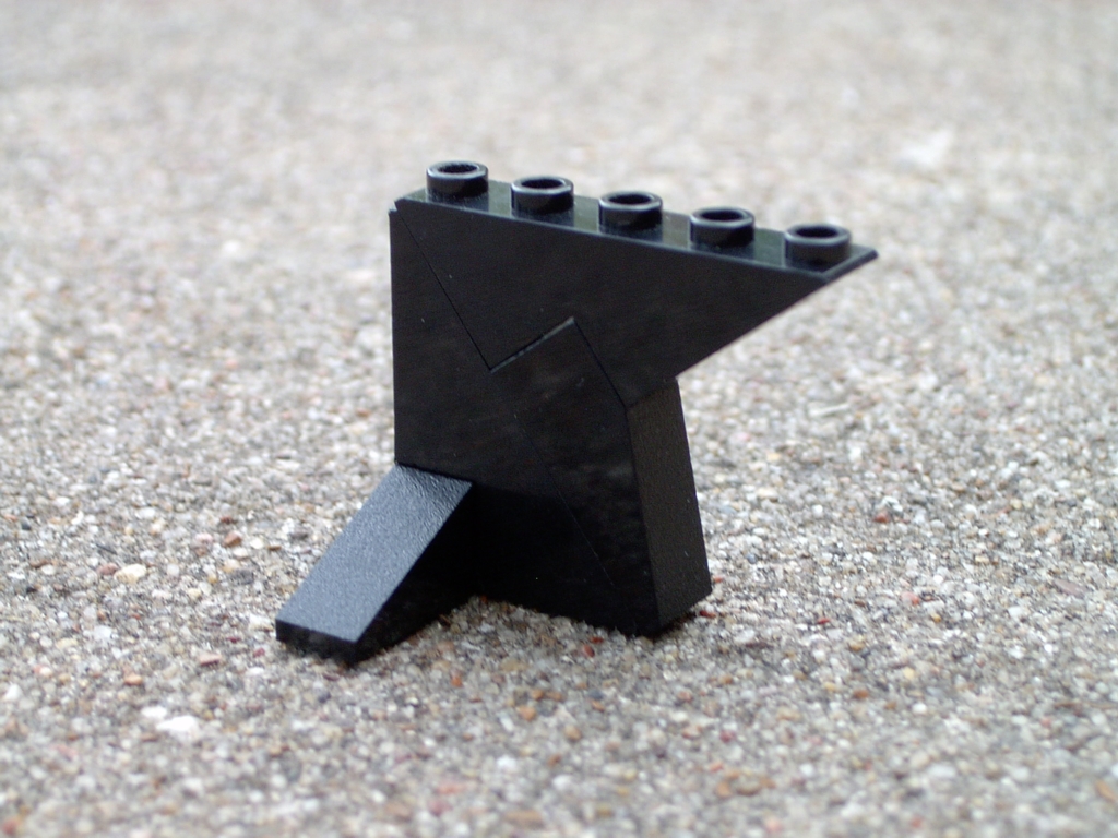 pylon1_puttogether.jpg