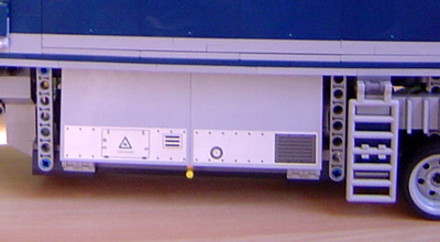 8635dstorage1.jpg