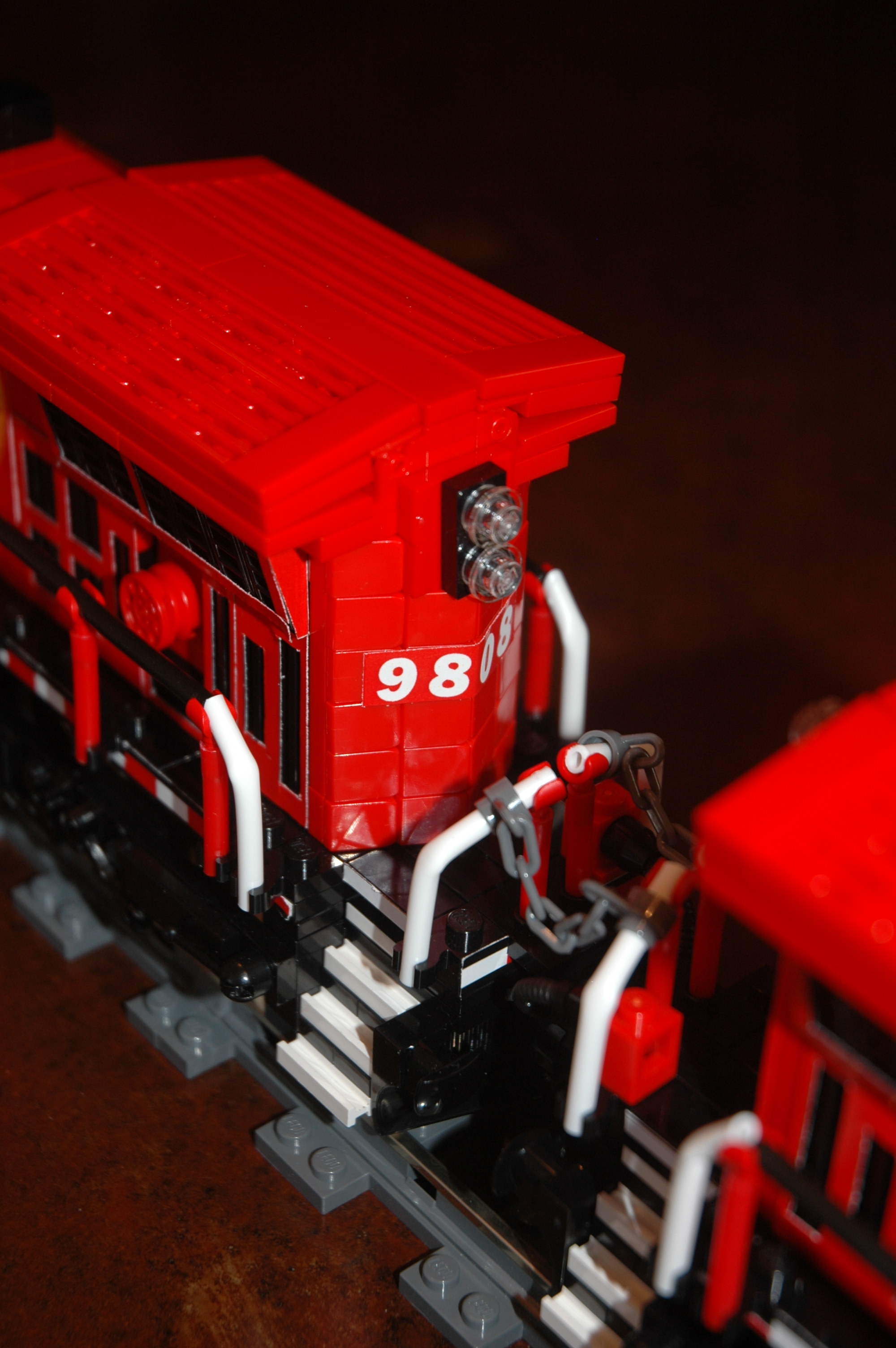 lego_cp_freight_engine_ac4400cw_cp9808_rear.jpg