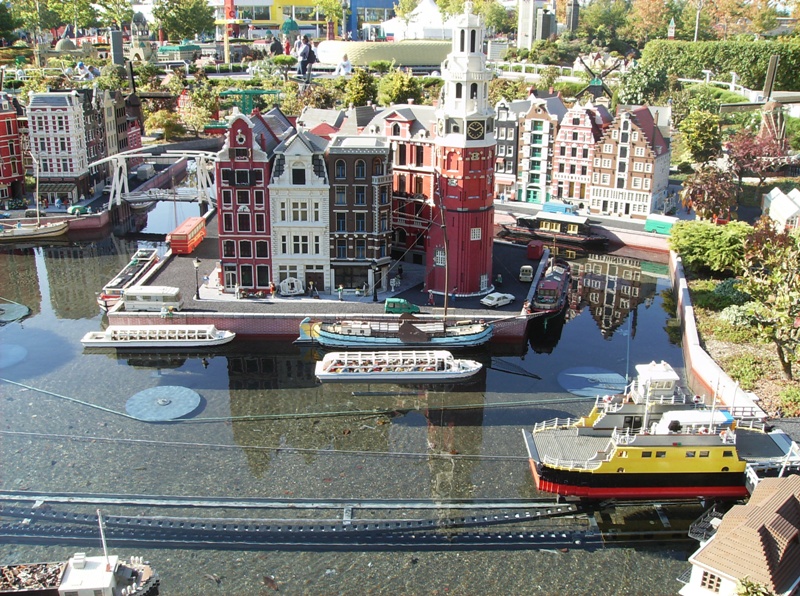 miniland040.jpg